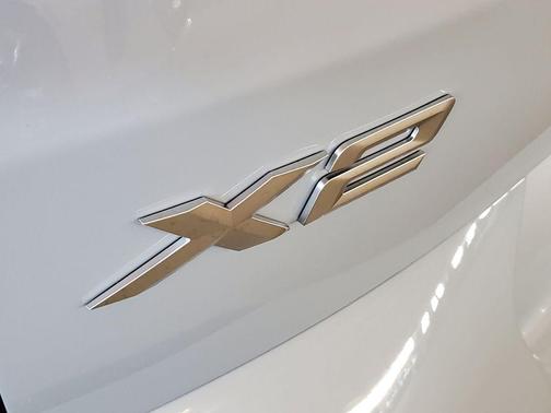 Gray Metallic 2026 BMW X2 xDrive28i