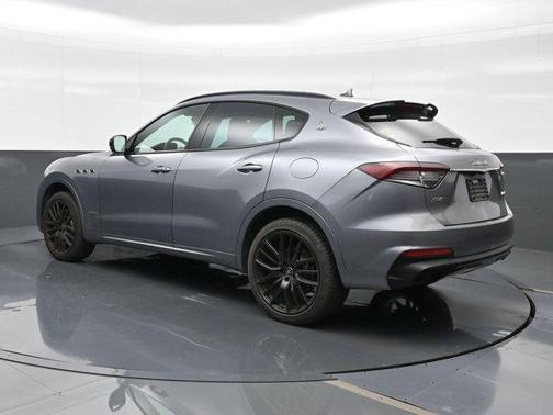 Nero 2021 Maserati Levante S GranSport