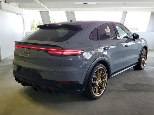 2023 Porsche Cayenne Turbo GT