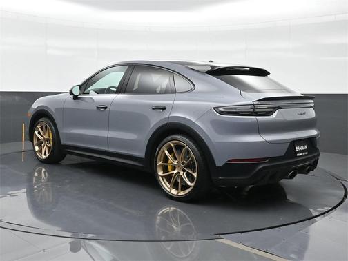 2023 Porsche Cayenne Turbo GT