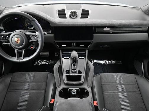 2023 Porsche Cayenne Turbo GT