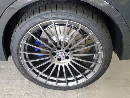 2026 BMW ALPINA XB7 Base