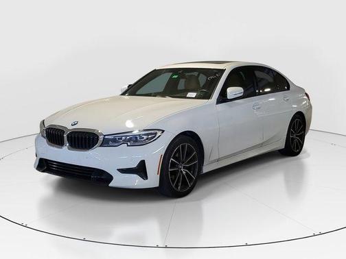 2022 BMW 330 i