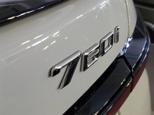 2026 BMW 760 760i xDrive