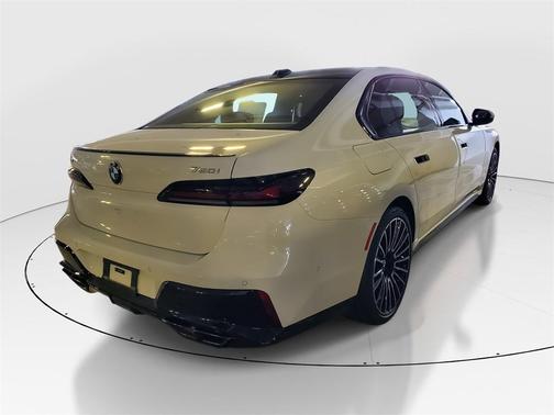 2026 BMW 760 760i xDrive