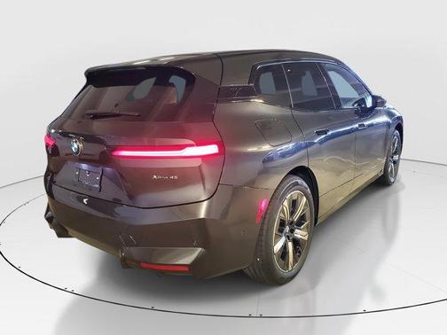 2026 BMW iX xDrive45