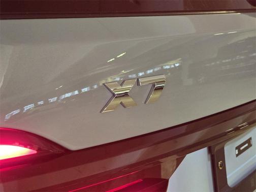 2026 BMW X7 M60i