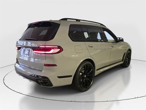 2026 BMW X7 M60i