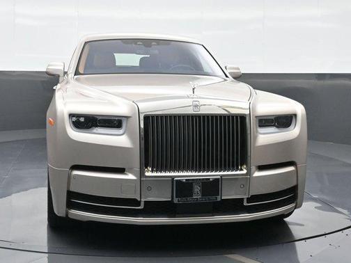 2022 Rolls-Royce Phantom 