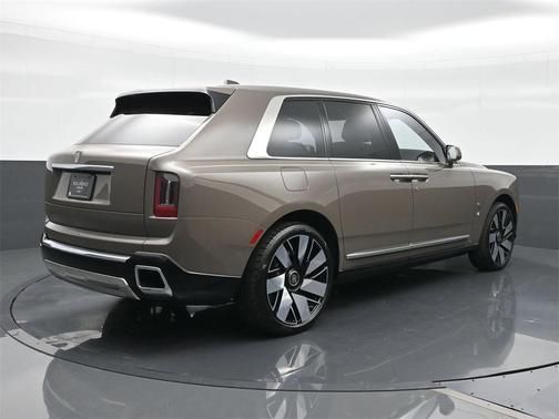 2025 Rolls-Royce Cullinan 