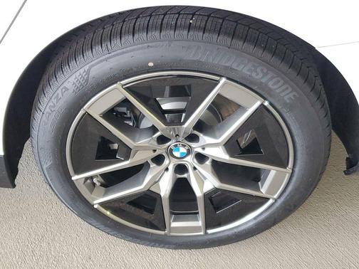 Alpine White 2026 BMW 530 i