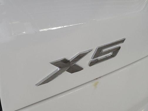 Alpine White 2026 BMW X5 xDrive40i