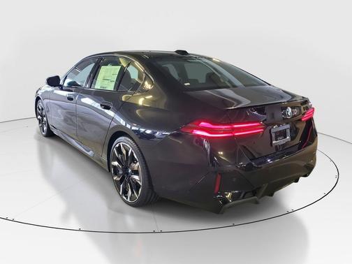 Black Sapphire Metallic 2026 BMW 530 i