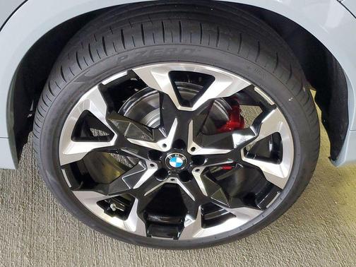 Gray Metallic 2026 BMW X2 xDrive28i