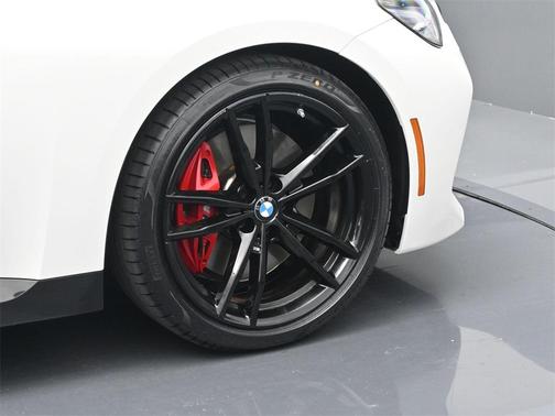 2024 BMW 230 i