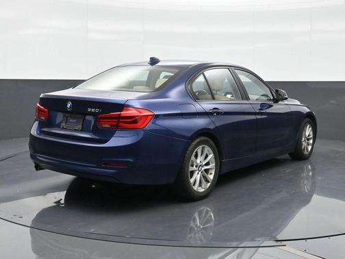 Blue Metallic 2018 BMW 320 i