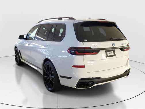2026 BMW X7 M60i