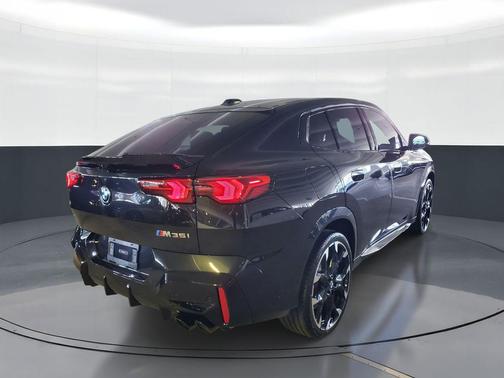 Black Sapphire Metallic 2026 BMW X2 M35i