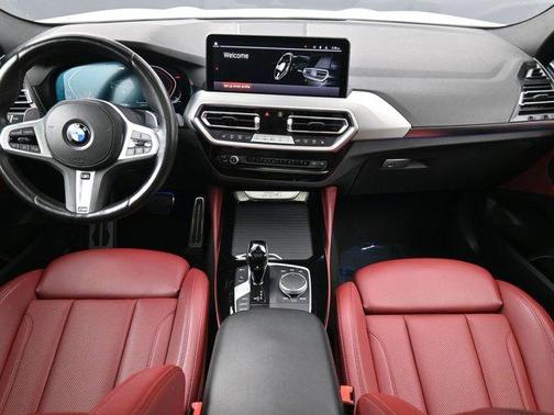 2023 BMW X4 xDrive30i