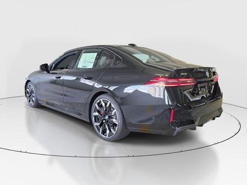 2026 BMW 550e xDrive