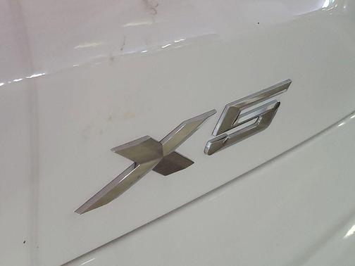Alpine White 2026 BMW X5 sDrive40i