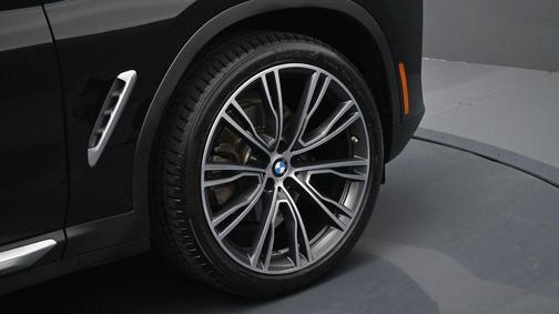 Jet Black 2023 BMW X3 sDrive30i