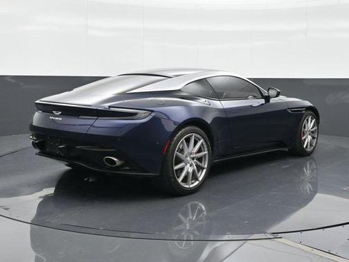 2019 Aston Martin DB11 V8