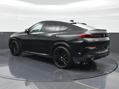 2023 BMW X6 xDrive40i