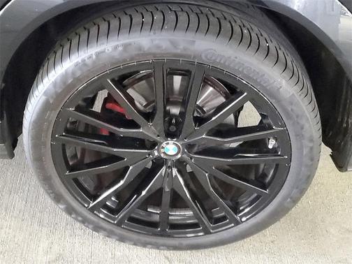 2023 BMW X6 xDrive40i