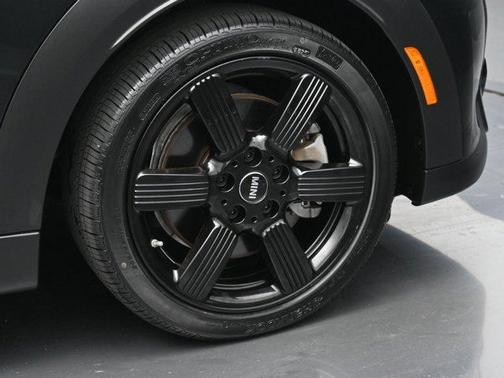 2023 MINI Hardtop Cooper