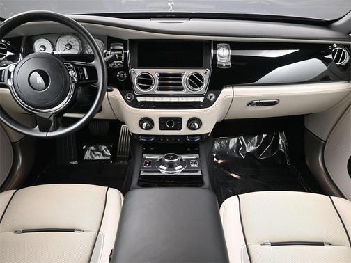 2019 Rolls-Royce Dawn 