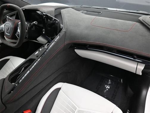 2023 Chevrolet Corvette Stingray w/3LT