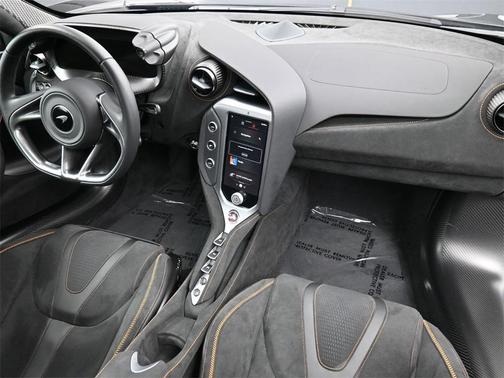 2024 McLaren 750S Base