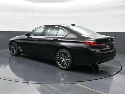 Jet Black 2023 BMW 530 i