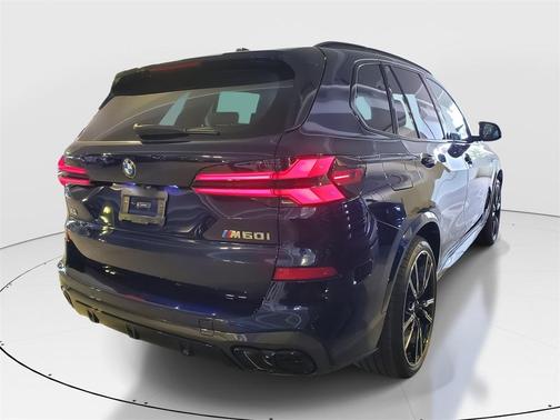 2026 BMW X5 M60i