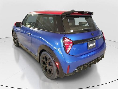 2025 MINI Hardtop JCW