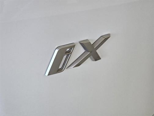 2026 BMW iX xDrive60