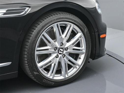 2022 Bentley Flying Spur V8