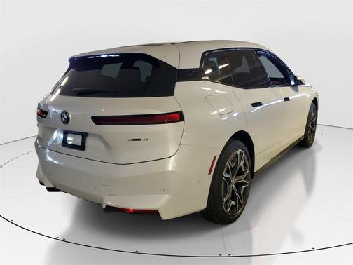 2026 BMW iX xDrive45
