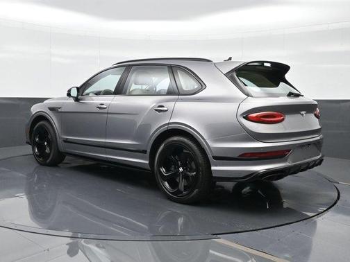 2023 Bentley Bentayga V8
