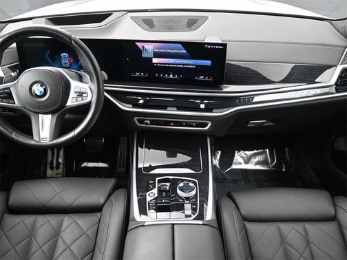 2024 BMW X7 xDrive40i