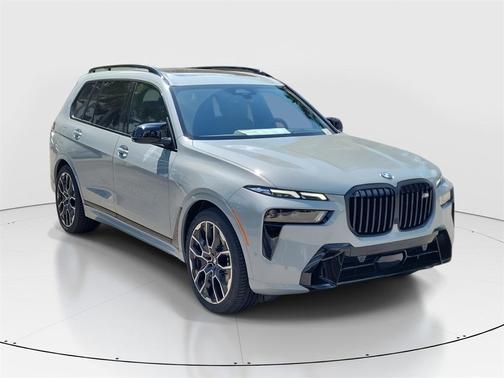 2025 BMW X7 M60i