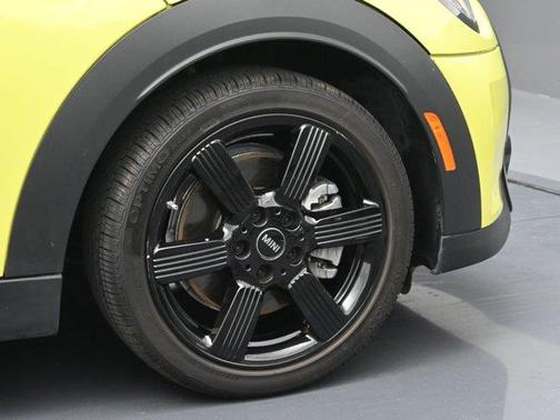 2023 MINI Hardtop Cooper