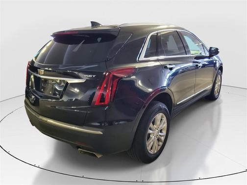 2022 Cadillac XT5 Luxury