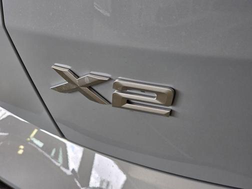 Gray Metallic 2026 BMW X2 xDrive28i