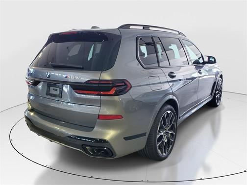 2026 BMW X7 M60i
