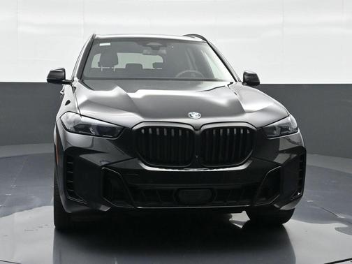 Black Sapphire Metallic 2024 BMW X5 sDrive40i