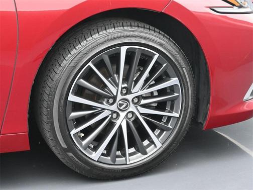 2022 Lexus ES 350 Base