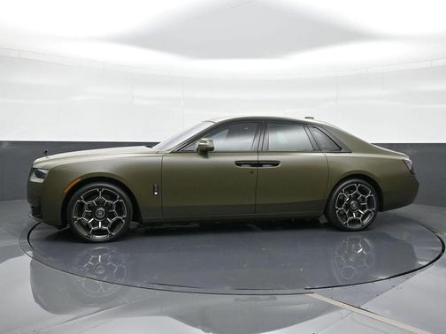 Green 2025 Rolls-Royce Ghost