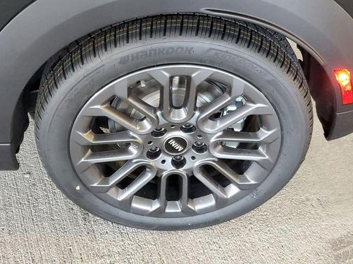 Midnight Black 2026 MINI Hardtop Cooper